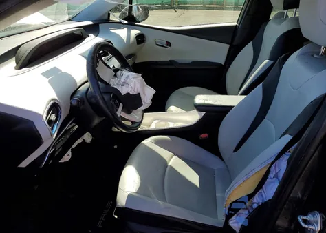 2016 Toyota Prius Three Touring z USA, uszkodzony, nr VIN JTDKARFU2G3024989